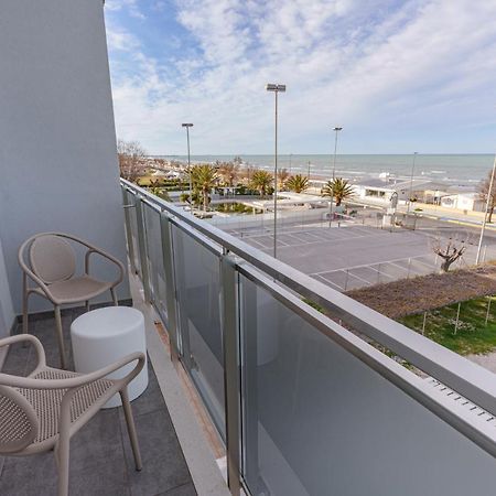 Hotel Tritone Senigallia Exterior foto