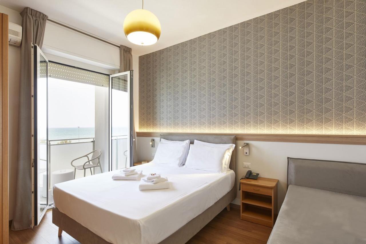 Hotel Tritone Senigallia Exterior foto