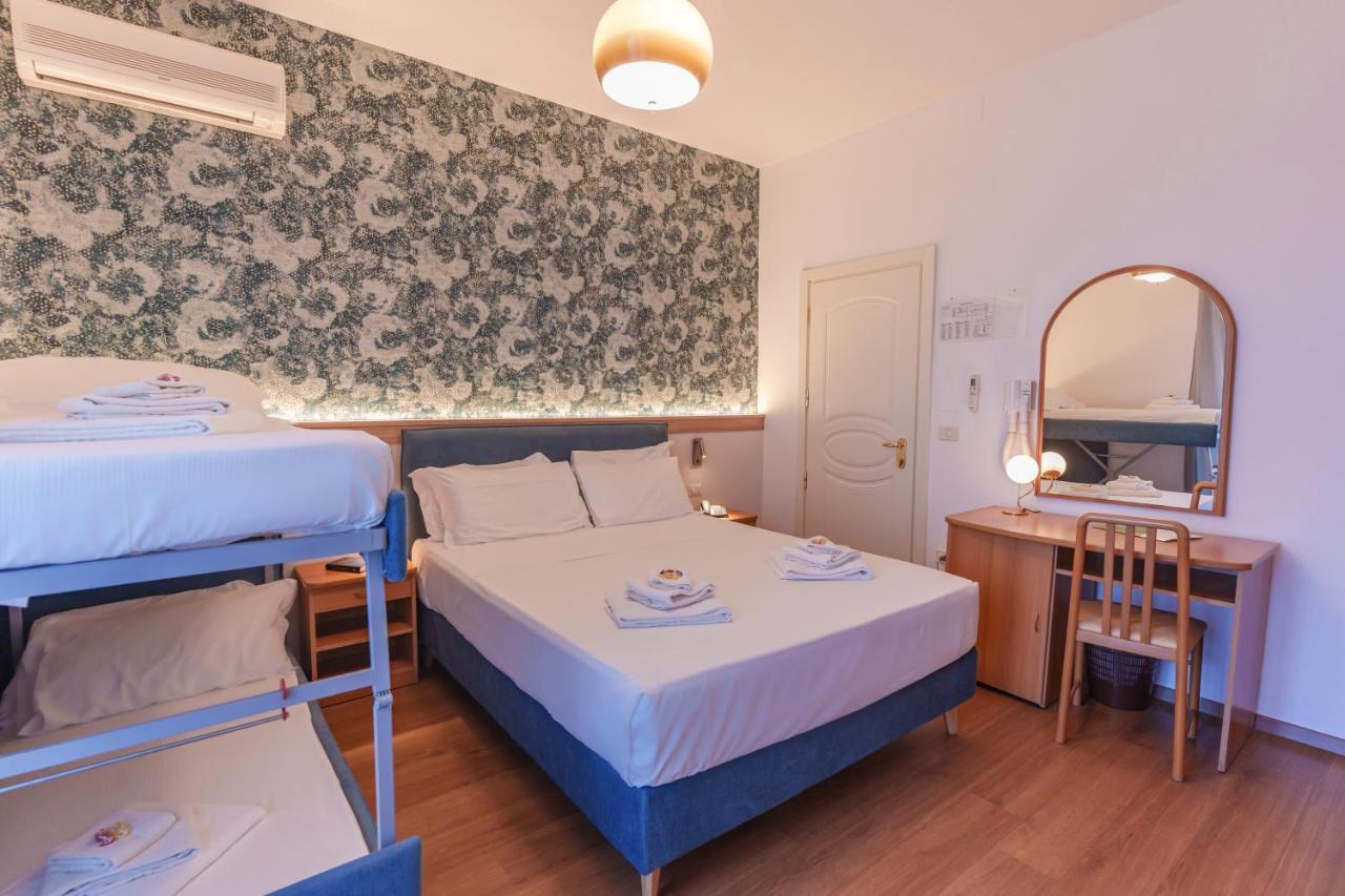 Hotel Tritone Senigallia Exterior foto