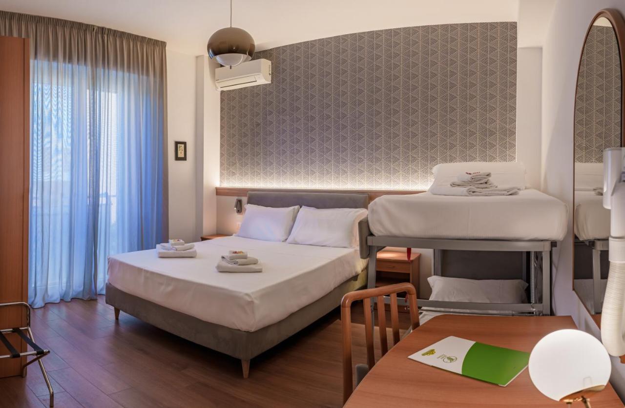 Hotel Tritone Senigallia Exterior foto