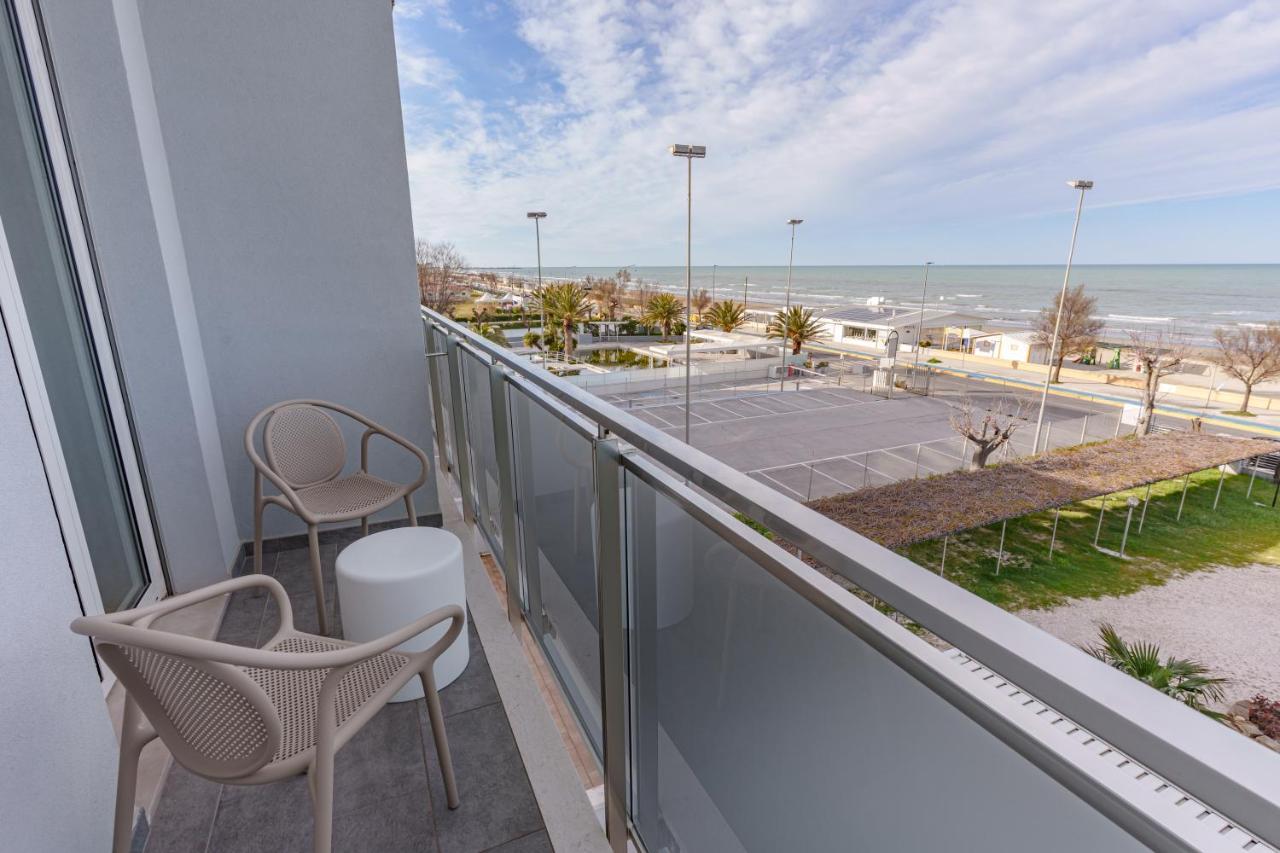 Hotel Tritone Senigallia Exterior foto