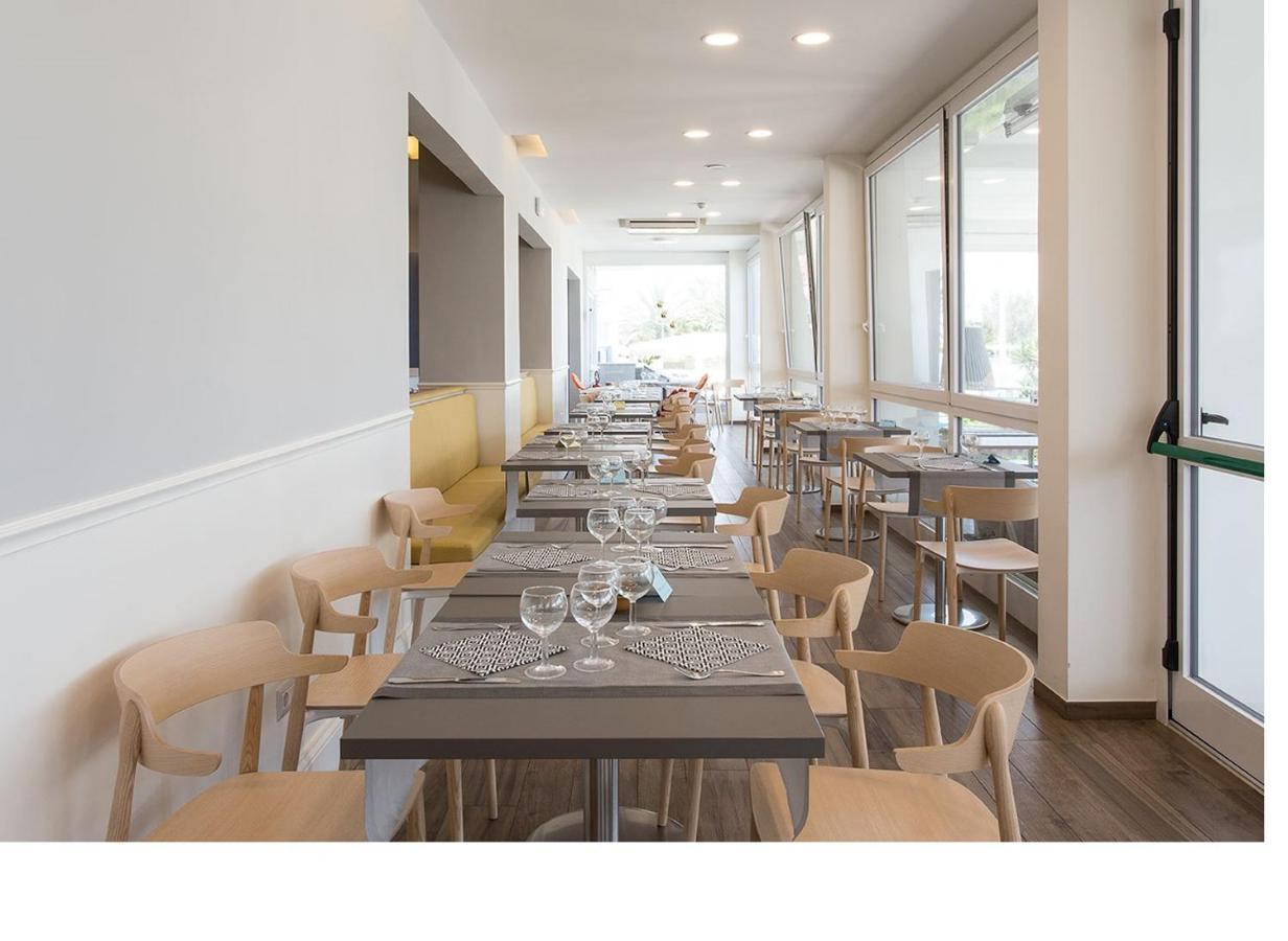 Hotel Tritone Senigallia Exterior foto
